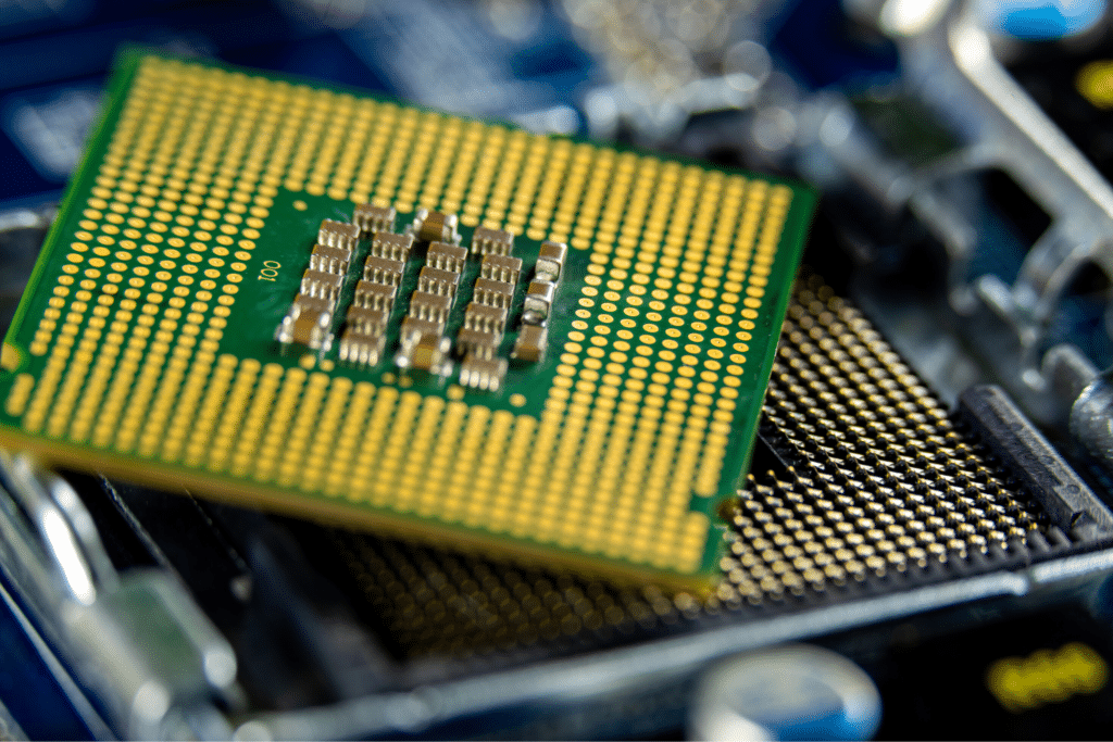 Navigating Supply Chain Disruptions: Semiconductors Navigating Supply Chain Disruptions: Semiconductors